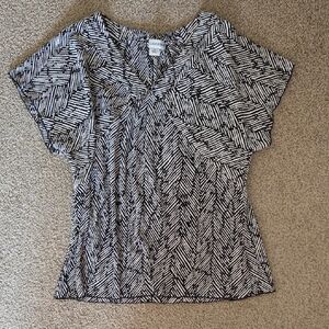 Sag Harbor Black and White Patterned Blouse